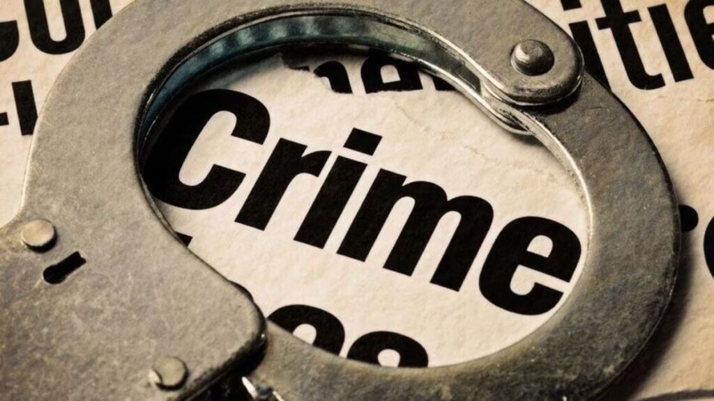 Koyata gang attack in front of police in pune
