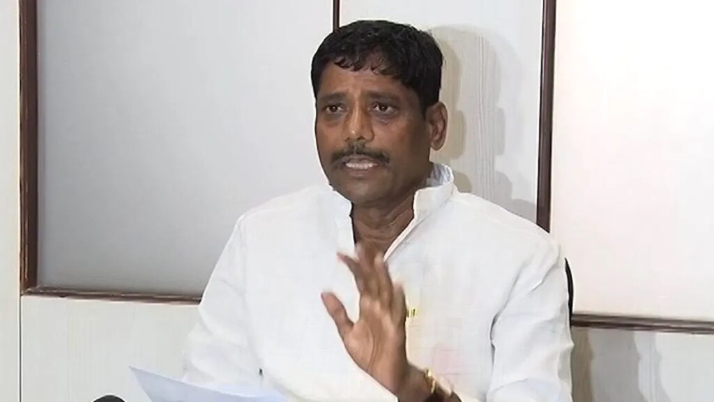 Ravindr Dhangekar